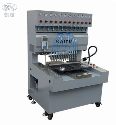 अच्छी कीमत उच्च परिशुद्धता के लिए पैच बनाने के लिए 12 रंग नरम पीवीसी कुंजीपटल मशीन ऑनलाइन