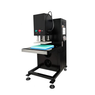 अच्छी कीमत 2.5kW सिलिकॉन एम्बॉसिंग मशीन सटीक सिलिकॉन सतह एम्बॉसिंग के लिए वोल्टेज 110V 220V और तापमान रेंज 0C 300C प्रदान करती है ऑनलाइन